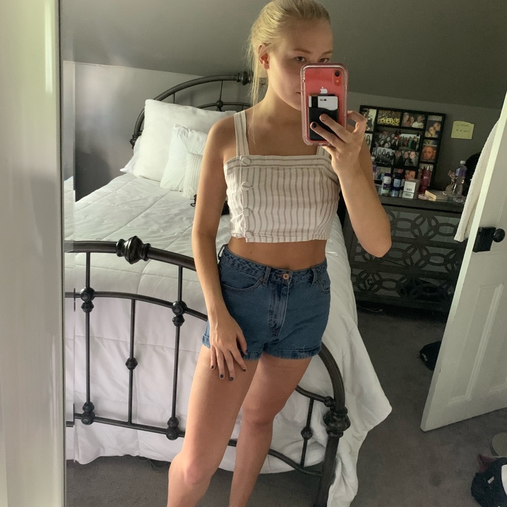crop top